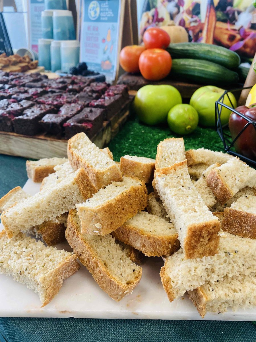 cateringbm's tweet photo. We want to make it easier for our customers to make informed choices about their food and its impact on the planet. That’s why we have created delicious Eat with the Earth in mind, lower carbon, planet-friendly dishes. #EWTEIM #FundamentallyFood https://t.co/L2wRH0qM6C