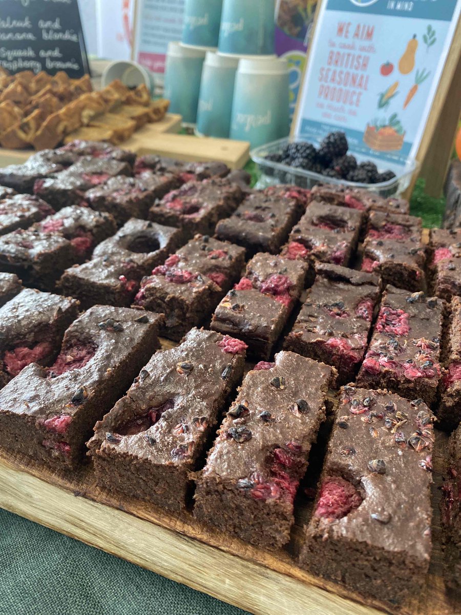 cateringbm's tweet photo. We want to make it easier for our customers to make informed choices about their food and its impact on the planet. That’s why we have created delicious Eat with the Earth in mind, lower carbon, planet-friendly dishes. #EWTEIM #FundamentallyFood https://t.co/L2wRH0qM6C