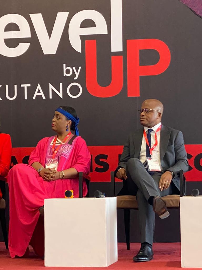 JeanThetika's tweet photo. Echanges intéressants avec
des femmes entrepreneurs sur la place et l'importance de l'éducation financière en compagnie de Sophie Kafuti (VISA#), Artemise Pembele (Expertise France#), animé par Henri Plessers et Ginette Nzau(https://t.co/OM0oLfcwxf) Level Up by Makutano# https://t.co/BVi08V77Ws