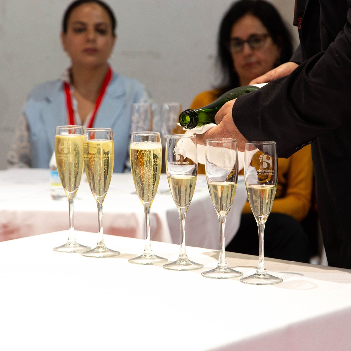 RVRibGuadiana's tweet photo. 👏 Terminó una nueva edición de @iberovinac en #Almendralejo y confirmó que el Salón del #Vino y la #Aceituna de #Extremadura es uno de los grandes eventos de la región.

👉 Calidad, sabor, tradición e innovación para impulsar el #enoturismo. 

✋ ¡Nos vemos en 2024! https://t.co/FpqbK7TPY8