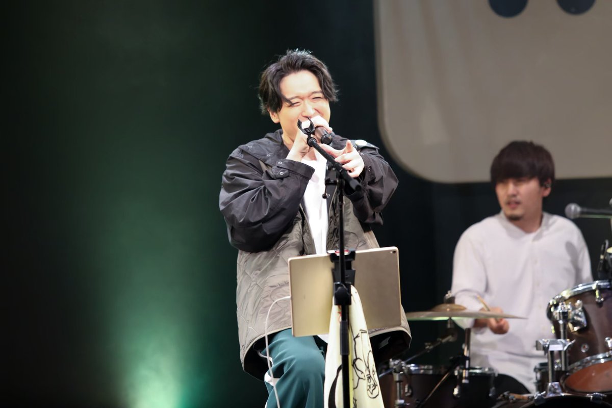 kkshuhei's tweet photo. 今年も元気に誕生日を迎えられたことをご報告いたします。得意なことはそんなにない僕ですが、周りのみんなに支えられて今日も歌うことができています。いつも本当にありがとう。みんなが笑ってくれることが僕のいちばんの幸せです。この1年もどうぞよろしくお願いします！ #PlayGoose #kudokimu https://t.co/lkk6TUpXxD