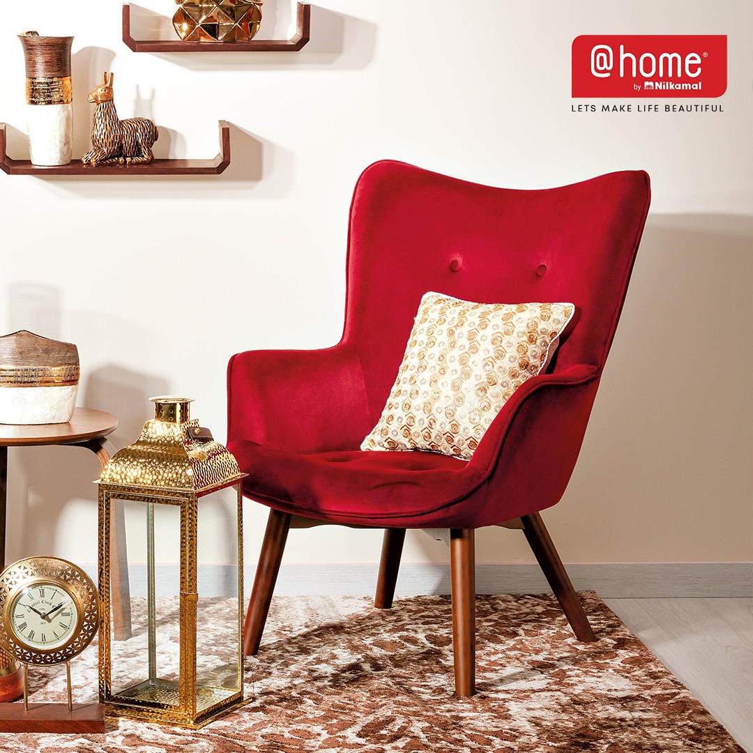 Nilkamal_Homes's tweet photo. Some me time on a comforting chair are all that you need for a relaxing time. Bring home your comfort form @Home's Sofa Fest. Shop from a wide range of products and a variety of styles all available at great deals. Grab it NOW!
#LetsMakeLifeBeautiful #HomeMakeovers #SofaFest https://t.co/rHVF74REoA