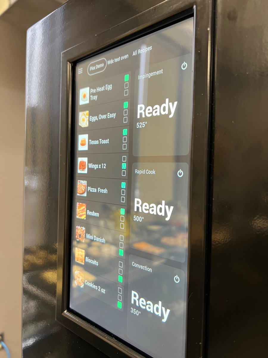 We had an absolute blast at the <a href="/turbocheftech/">TurboChef</a> #PlexorRoadShow! If you missed the event, take a peek at all that #Plexor ovens have to offer your #Canadianrestaurant - and let's talk about how they can help you boost efficiency (and profits!) this year:

hubs.la/Q01JWnSn0