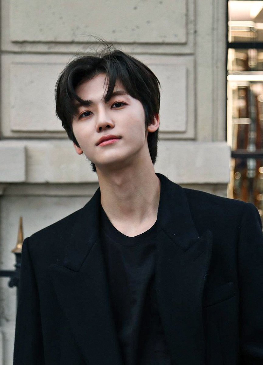 𝙮𝙤𝙪𝙧 𝙛𝙖𝙩𝙝𝙚𝙧 tweet media