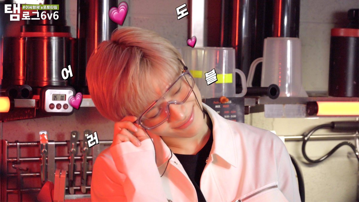on_____tem5's tweet photo. テミンちゃーーーん！！！
待ってたよ😭💗
おかえりなさい😭💗
#TAEMINisback https://t.co/o5aV9wIFlm