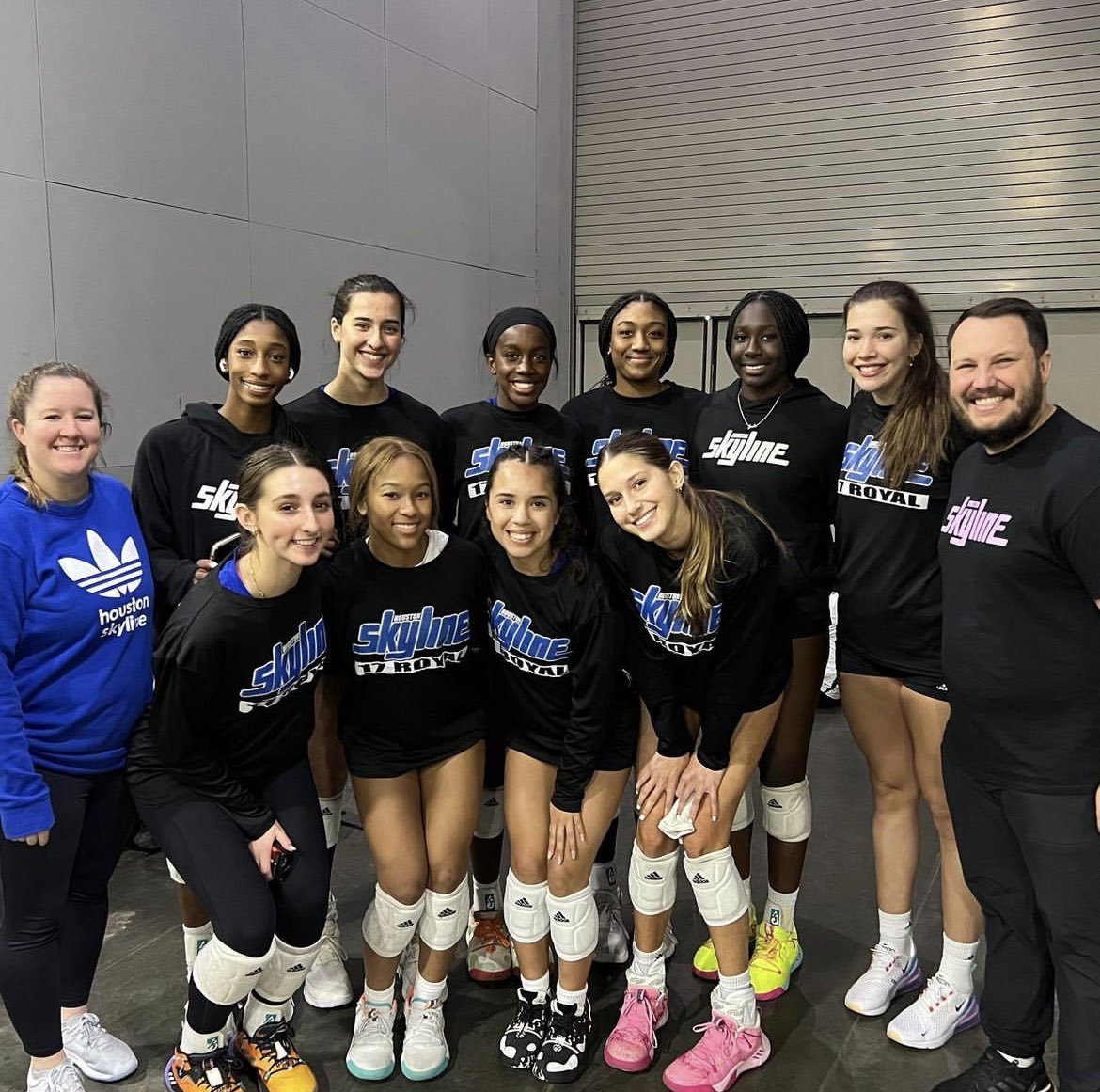 Double qualified!🔥🤝 So proud of this team and everything we have accomplished so far! #BigSouth #HoustonSkylineVolleyball