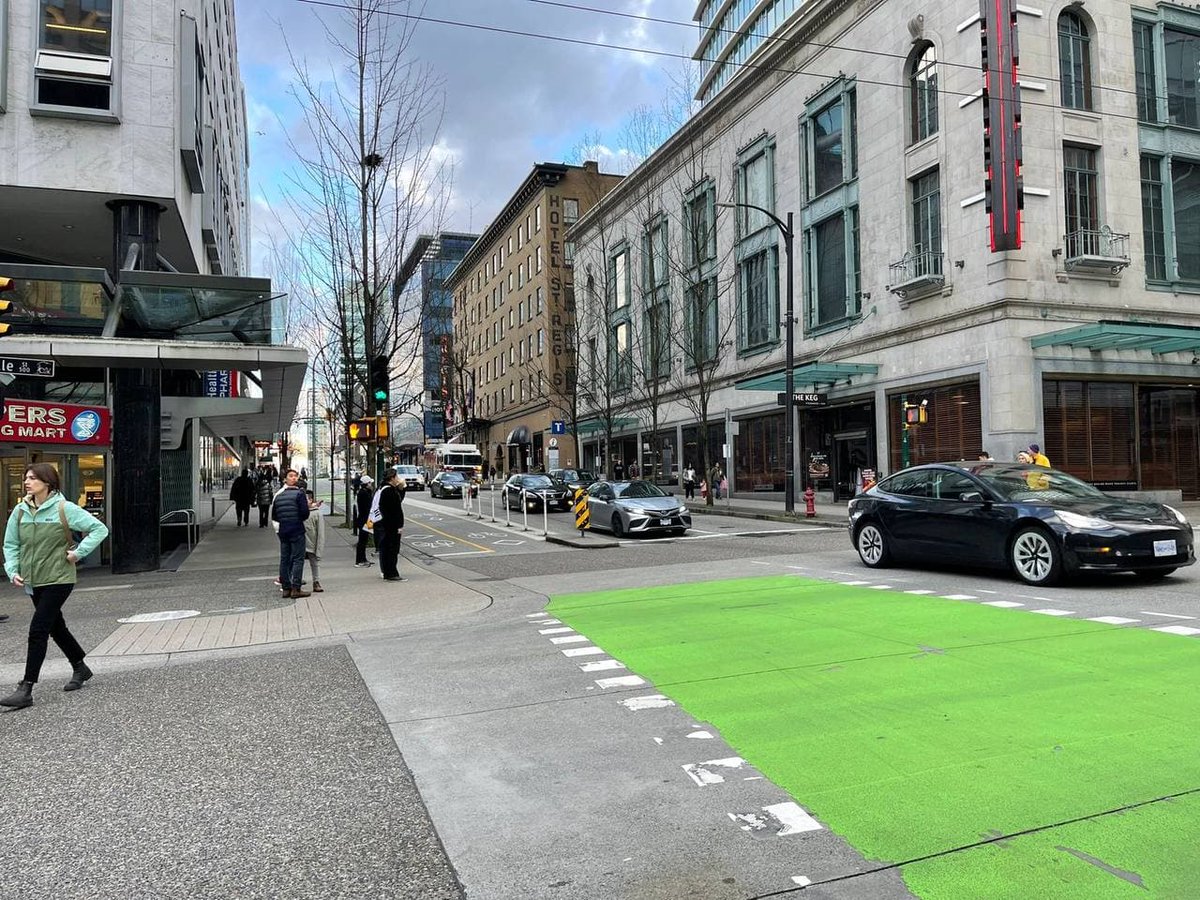 Hope to have a good mood for the new week😄