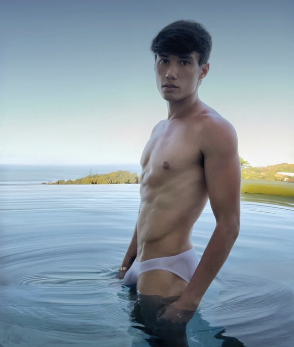 Costa Rican sunrise https://t.co/n2Ugu2h8DO