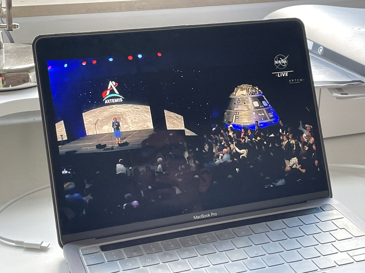 Sheila B (@realsheilab) on Twitter photo Watching the announcement of the Artemis mission, for the astronauts! 🇨🇦 Watching the announcement of the Artemis mission, for the astronauts! 🇨🇦