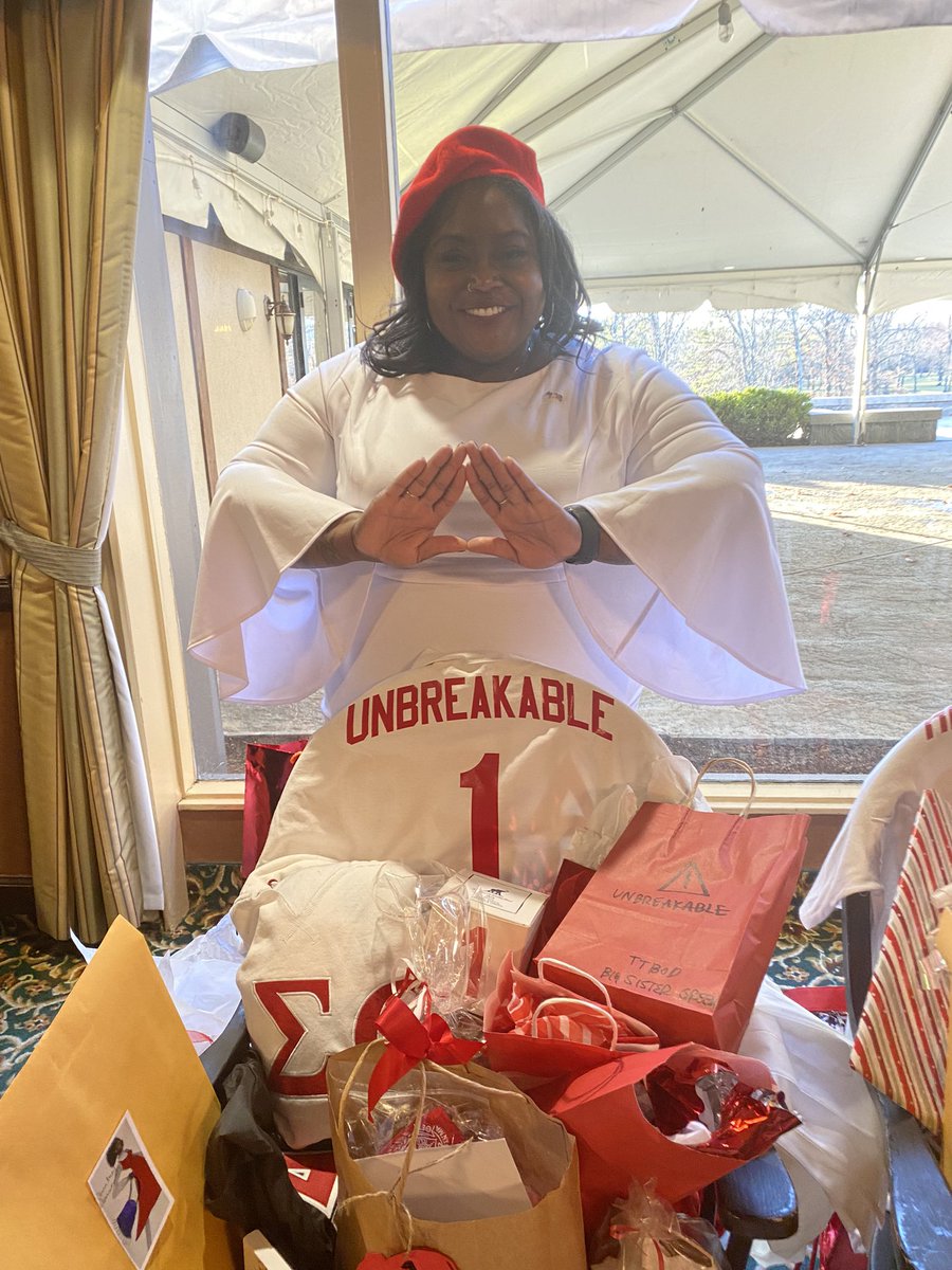 1 weekend - SIX letters! 

Friday, March 31st - Dr. Pearson 

Sunday, April 2nd - Devastating Diva of Delta Sigma Theta Sorority, Inc. 

#phd #phinished #deltasigmatheta