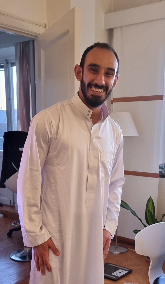zetamoo's tweet photo. @ThatQuiet1 This one was taken 2 days ago, I'm just missing the shemagh https://t.co/qd6nFEaMh8
