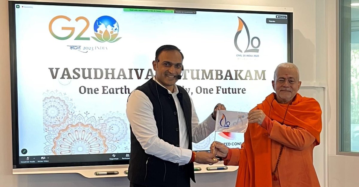 DrVikrantSTomar's tweet photo. Conducted session to promote the theme of G20 "Vasudhaiva Kutumbakam" in an International Conference in the context of "The World is one family" at Portuguese Yoga Confederation Lisbon. More than 70 Yoga Sadhakas witnessed the C20 WG Program. https://t.co/duozMIql80