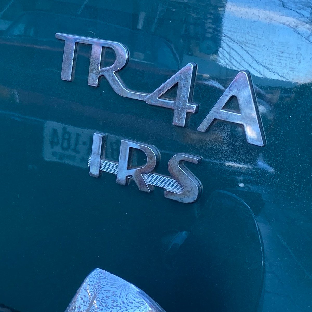 Capital_Triumph's tweet photo. It's #MembersCarMonday!
Here is CTR member Bruce's 1966 TR4A IRS. Lovely!
For the uninitiated, IRS stands for Independent Rear Suspension, which debuted with the 4A in '65.
#Triumph #TR2 #TR3 #TR4 #TR5 #TR250 #TR6 #TR7 #TR8 #Spitfire #GT6 #Stag #Herald #Vitesse #Dolomite https://t.co/QFg8urK1Si