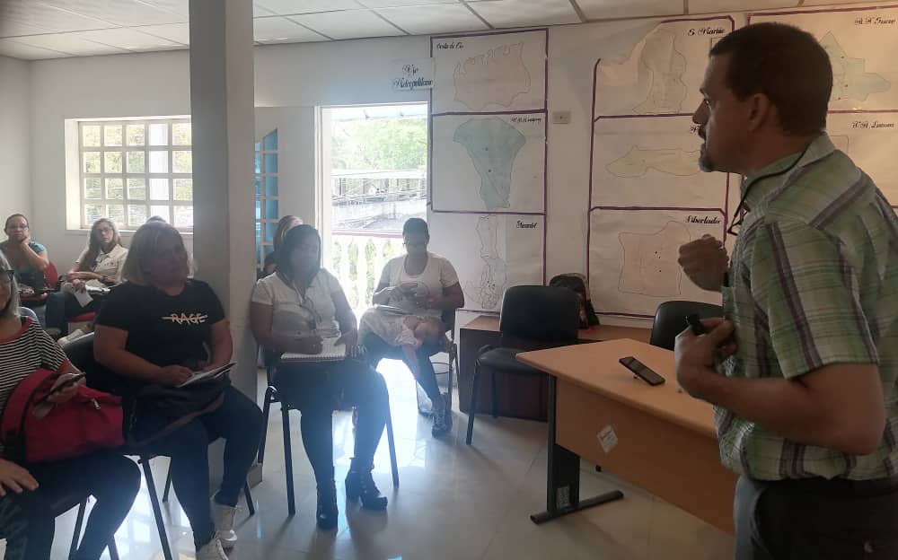 Hoy lunes,  jornada de formación y construcción para el personal del MPPMUJER y sus entes adscritos sobre el tema comunicacional con la finalidad de aprender juntas y juntos y acordar mecanismos comunicacionales