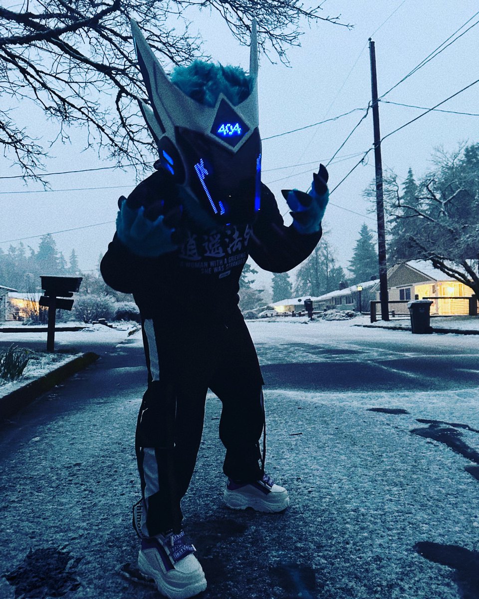 Spring is her- oh wait.. something is wrong here ..❄️🌨️

🧬<a href="/CoolKoinu/">KOINU 🔜 FURDU</a> 
✂️<a href="/KaiborgStudios/">Kaiborg Studios</a>