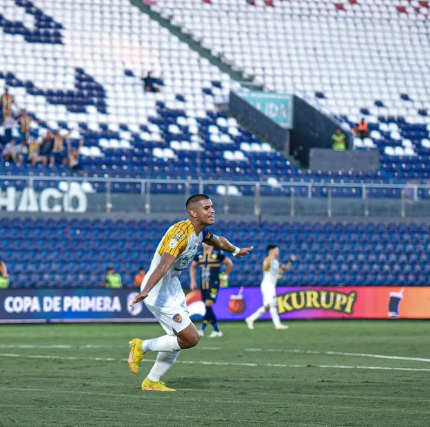 Buenos días amigos del Kure Luque, les comparto estadísticas del #19 vs Trinidense por la Fecha 10 del Apertura 2023. Marcelo es el goleador del presente torneo y sus números hablan por si solos de su performance partido tras partido. 
#Luqueno <a href="/SpLuquenOficial/">Sportivo Luqueño</a>