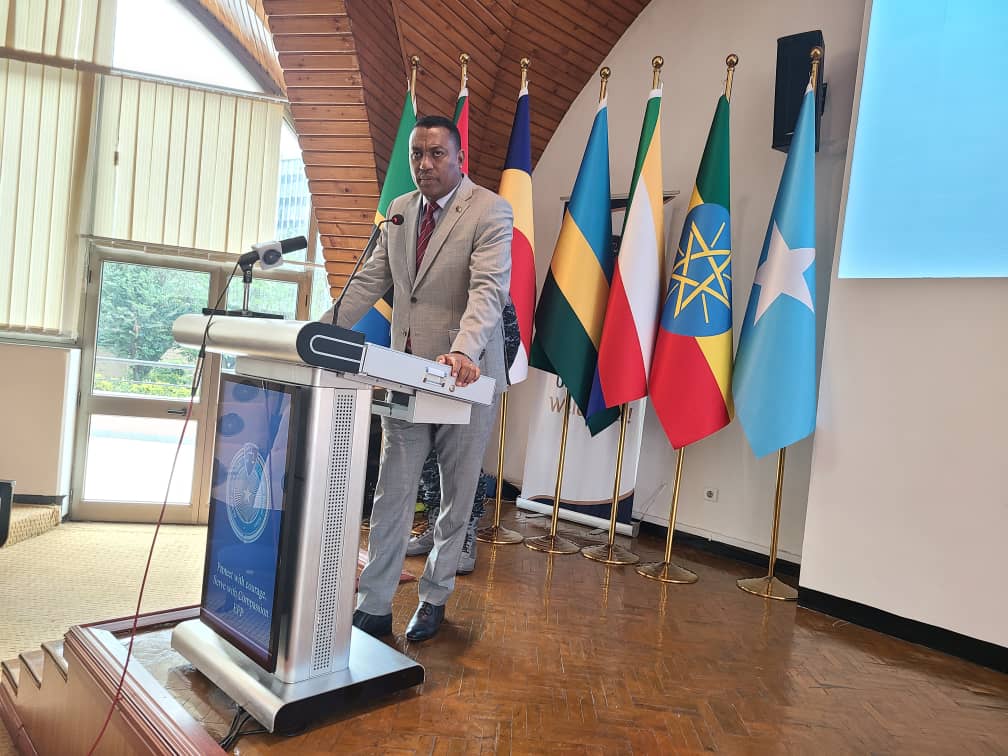 hawelti's tweet photo. On the invitation of the Ethiopian Defense Forces (EDF), a senior Eritrean military delegation led by B/Gen. Abraha Kasa, Head of NSA, is paying official visit to Ethiopia.  Delegation includes Major/Gen. Romodan Awliya, B/G. Hadish Ephrem; B/G. Iyob Fissehaie &amp; B/G Micael Hannes https://t.co/f0cHKXa07G