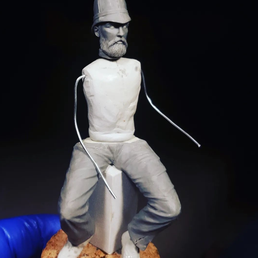 A 1:16 scale Gonville Bromhead project has been the focus for @ybrossculpts in recent months. Magic Sculp was used for the base of Bromhead and applied over a box made from MDF to create the crate he sits on. We are looking forward to seeing the finished article #scalemodel