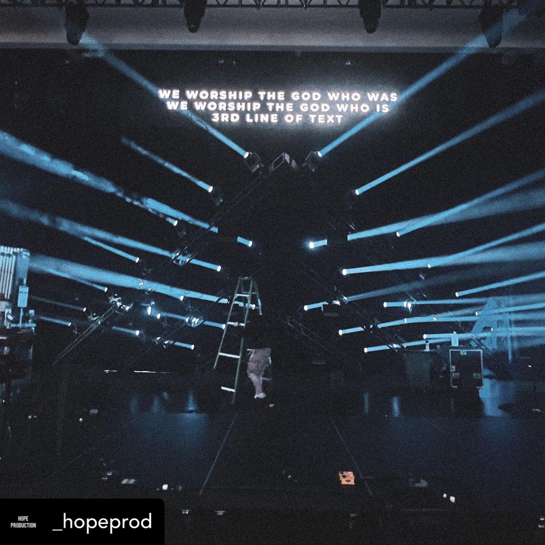 TheRobeWay's tweet photo. Creating a new #worshipdesign in Des Moines, Iowa, at Lutheran Church of Hope with the team from Hope Production &amp; a new #lightingdesign using @Robelighting #ESPRITE, #Spikie &amp; #DL4Sprofile supplied by Light This Productions.

#therobeway #lightthisproductions #hopeproduction https://t.co/a2HrVPKzwd