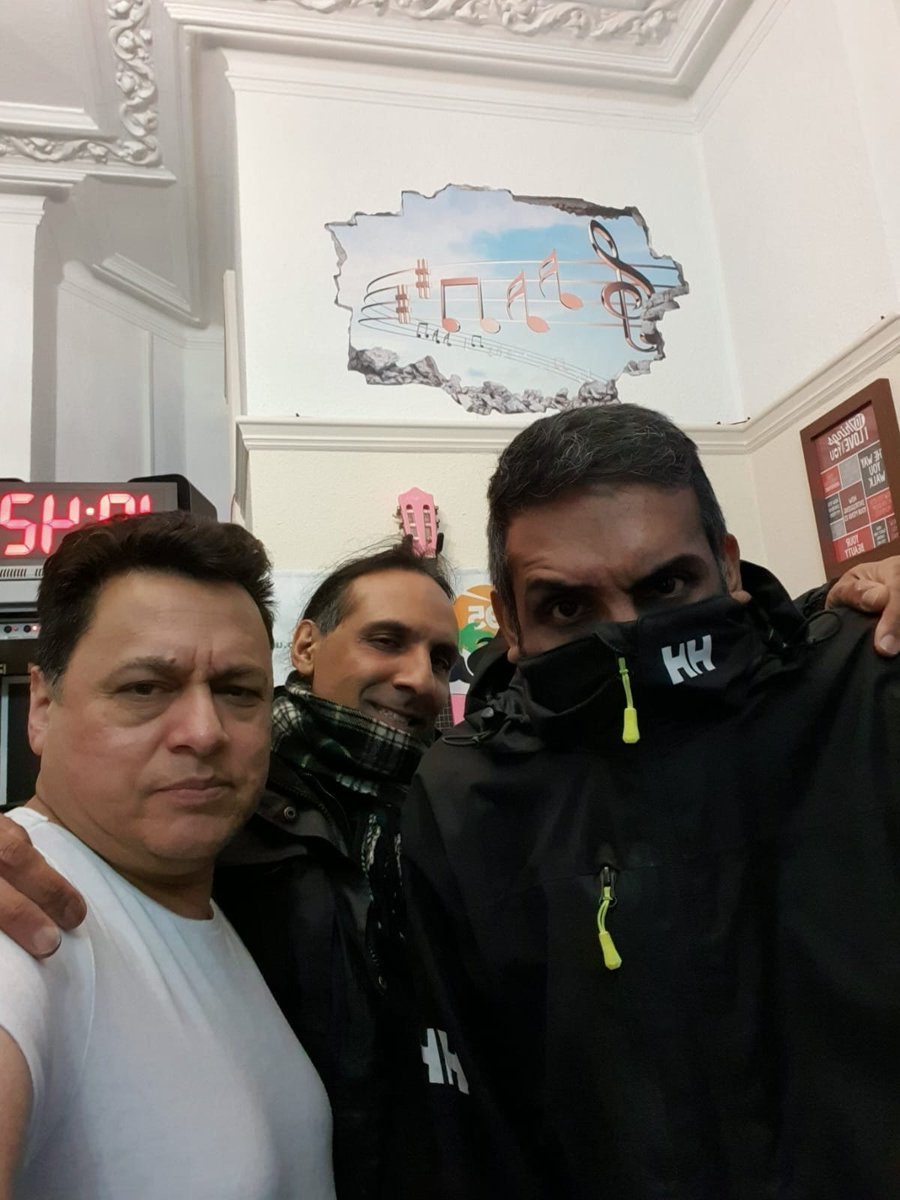 Dudes,
Our next gig is this Thu06April at The Art House. We're on around 6.45pm followed by Zen Juddhism. See URL for details - eventbrite.co.uk/e/zen-juddhism…
cheers all