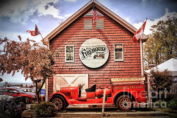 ATerrillFineArt's tweet photo. New artwork for sale! - "Geneva on the Lake Firehouse" - https://t.co/96XDacFNUb @fineartamerica https://t.co/6uafaHXpYF