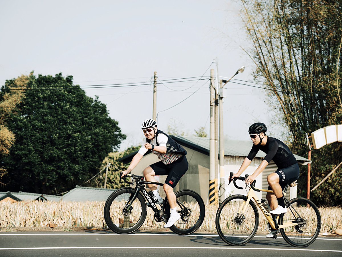 yonex1119's tweet photo. 兒童連假……
4/3 RAPHA鳳山寺約騎
豆花粉圓 棒棒

#rapha
#rapha_asia 
#rapha_taiwan 
#rapha_taipei 
#rapha_rcc
#rcctpe
#Velostudio https://t.co/xLl87QNoj5