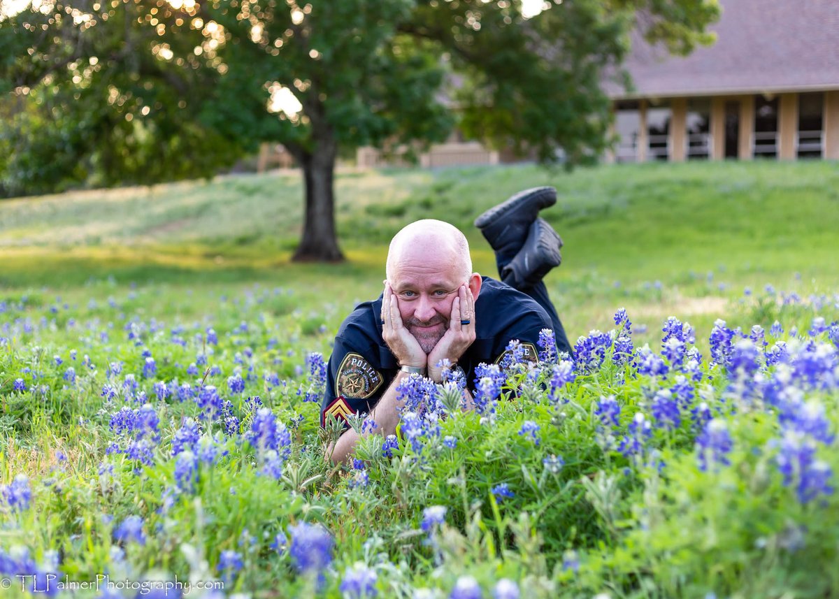 UPDtxst's tweet photo. It's not bluebonnet season unless you have pics to prove it. Our B shift brought out the B in Bluebonnets.
#backtheBLUEbonnet #updtxst #txst https://t.co/3rOraQCWNE