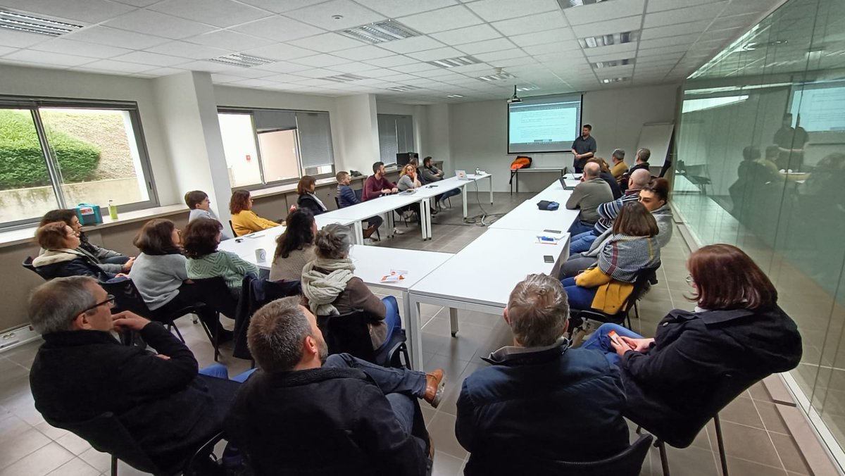 CfdtEram's tweet photo. Plus de 60 salariés sur place ou en visio pour la réunion d'information sur les #NAO 2023, faire le point sur les revendications @CFDT et les négociations en cours avec la direction.
Des échanges, du débat, des questions pour présenter l'action syndicale au sein du @GroupeEram🟠 https://t.co/3EdHuoal0f