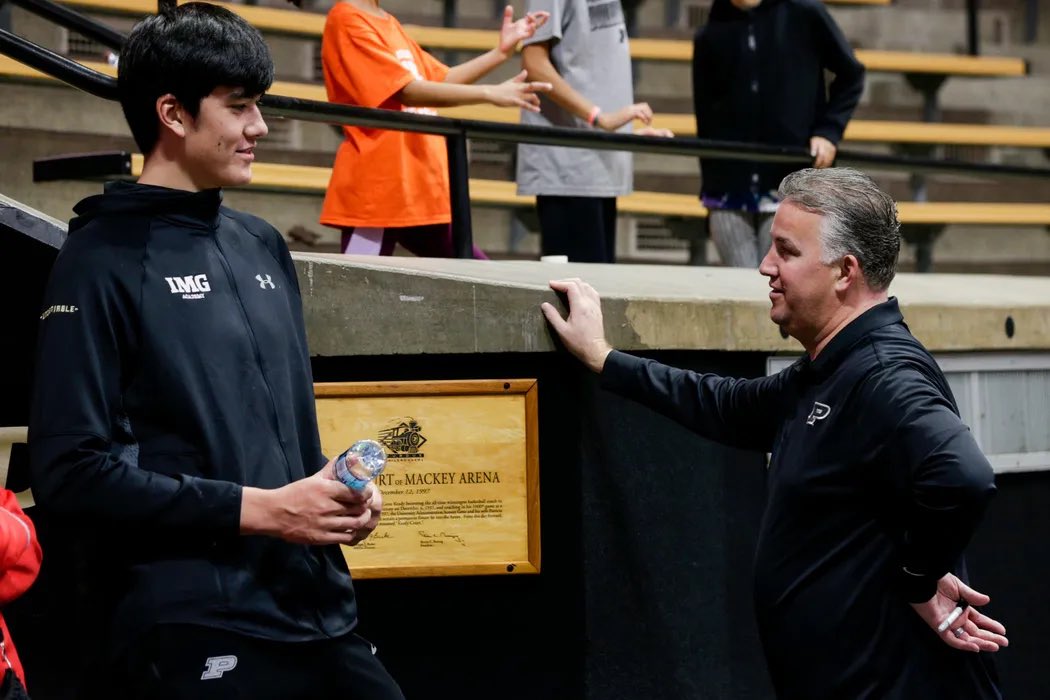 BoilerBall's tweet photo. How it started.                      How it’s going. https://t.co/mwtDzJdnOD