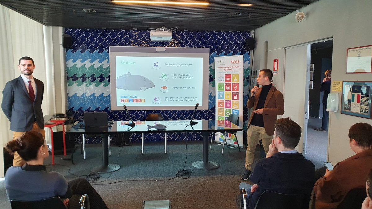 ANcybernetics pitched at the Edutainment 4 Future final at <a href="/AcquarioGenova/">Acquario di Genova</a>🌊.
Our #PoC included #edutainment activities poolside at water parks or aquariums to reinforce #learning potential.
Thanks to Costa Edutainment &amp; <a href="/dpixel_vc/">dpixel_vc</a> for the experience! 🦈🤝
#marinerobotics #edtech