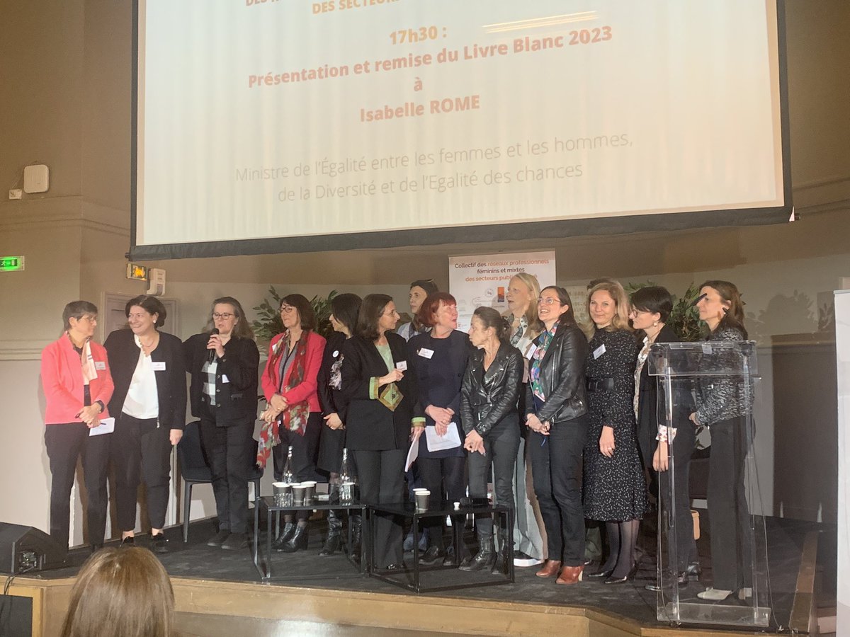 Financi'Elles (@financielles) on Twitter photo Le bureau de <a href="/2gapF/">2Gap France</a> 16 femmes représentants 15 réseaux parmi les 37 réseaux fondateurs de ce collectif des réseaux mixité du privé et du public . Présentation du Livre Blanc sur le thème Femmes Pouvoir et argent <a href="/financielles/">Financi'Elles</a> <a href="/BNPP_MixCity/">Association BNP Paribas MixCity</a> Le bureau de <a href="/2gapF/">2Gap France</a> 16 femmes représentants 15 réseaux parmi les 37 réseaux fondateurs de ce collectif des réseaux mixité du privé et du public . Présentation du Livre Blanc sur le thème Femmes Pouvoir et argent <a href="/financielles/">Financi'Elles</a> <a href="/BNPP_MixCity/">Association BNP Paribas MixCity</a>