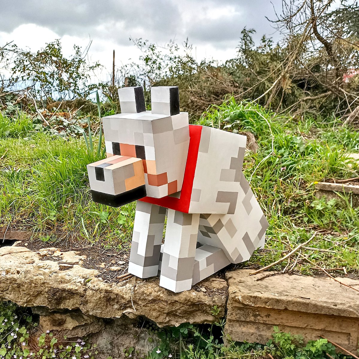 Ha oui, j'ai fait un chien Minecraft ce mois-ci.