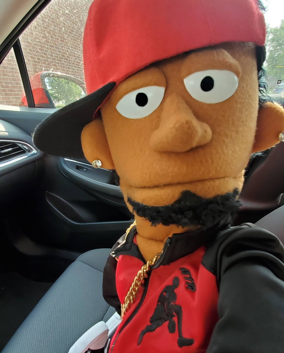 If this post gets 30likes I'll do a IRL/Puppet stream with Fizzle this Friday No Cap Boi