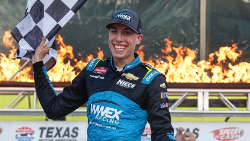 InfieldGuru's tweet photo. Monday recap of weekend winners at TMS/Richmond, 1st Time Truck Series Winner Carson Hocevar wins the #speedycashdotcom400, 1st Time #xfintityseries winner Chandler Smith wins the #toyotacar250 &amp;  #NASCAR Champion Kyle Larson takes the checkered 🏁 for the #toyotaowners400 https://t.co/iOv5JrNyf6