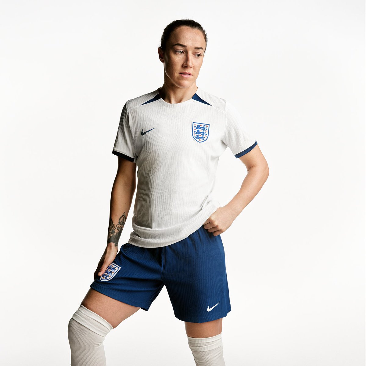 Ready to take on the world 🌎 

What do we think of the new 🏴󠁧󠁢󠁥󠁮󠁧󠁿 National kit?

<a href="/Lionesses/">Lionesses</a> <a href="/nikefootball/">Nike Football</a>