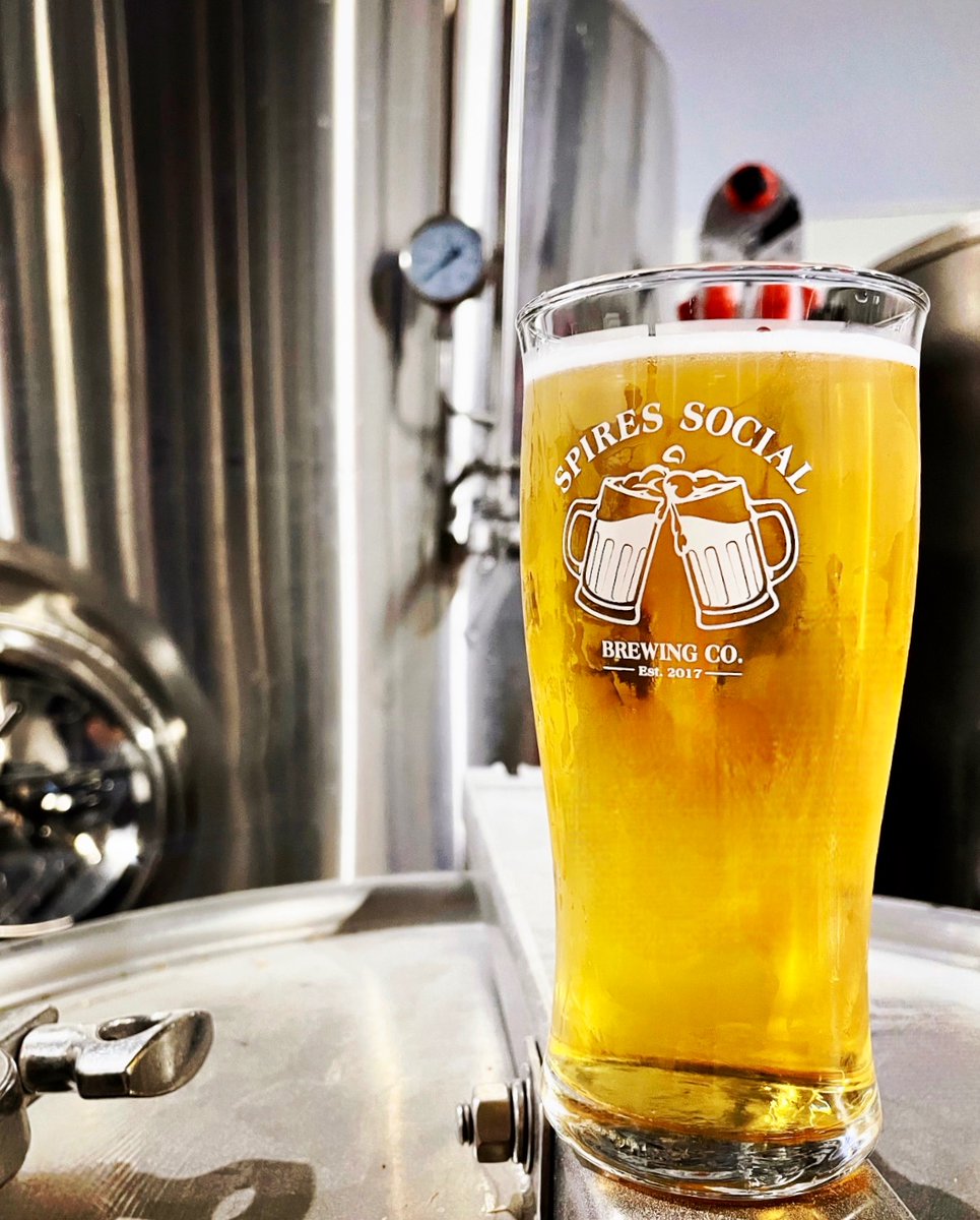 SpiresSocial's tweet photo. Behind the scenes look…another day, another beer 🍺
•
•
Taproom Hours: Tues-Thurs 3-10p, Fri 3-11, Sat 12-11 and Sun 12-8
•
•
#paleale #blondeale #czechpilsner #litebeer #craftbeers #drinklocalbeer #brewhouse #britetank #brewery #beerinspires #columbusohio #cbuslove https://t.co/MFKWJ0sv5Y