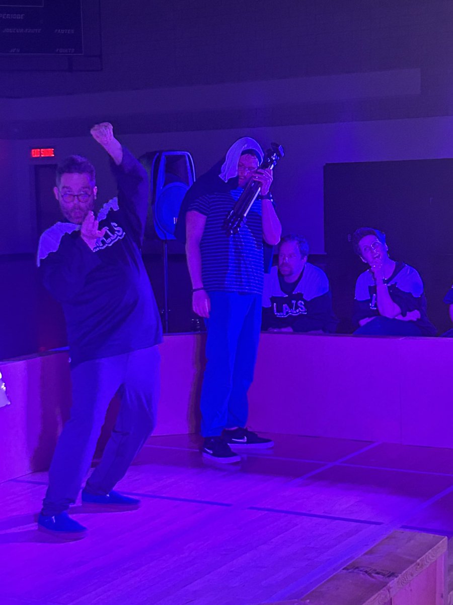 Une soirée remplie de rires au match des étoiles de la ligue d’impro des L.A.I.D.S pour clôturer le mois de la francophonie à Sarnia. <a href="/CscProvidence/">Csc Providence</a> <a href="/ESCStFXavier/">École secondaire catholique Saint-François-Xavier</a> <a href="/Cscp_CI/">G</a> <a href="/JPGagnier/">J</a> <a href="/yvesmainville/">YѴƐS MΛĪИѴĪĿĿƐ 👍</a> <a href="/CCFSarnia/">CCFS</a>