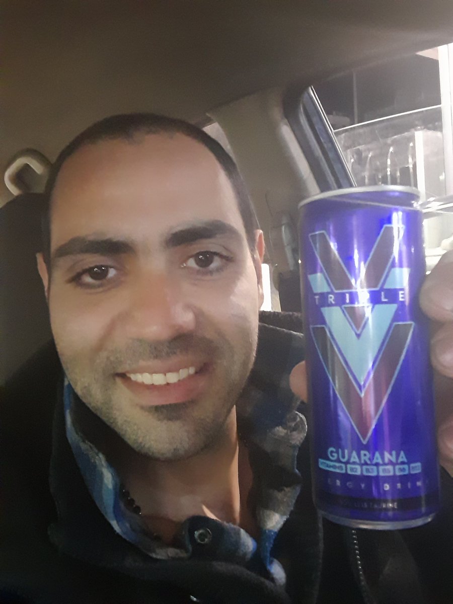 elie_aoun's tweet photo. @WissamRHanna  #ما_تفكر_مرتين a7la wahdam wisso wala whay la3younak https://t.co/6M30zbqmO3