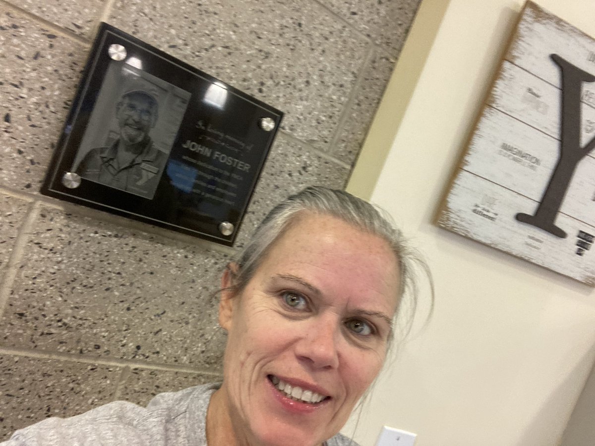 Kelly Ellis-Foster tweet media