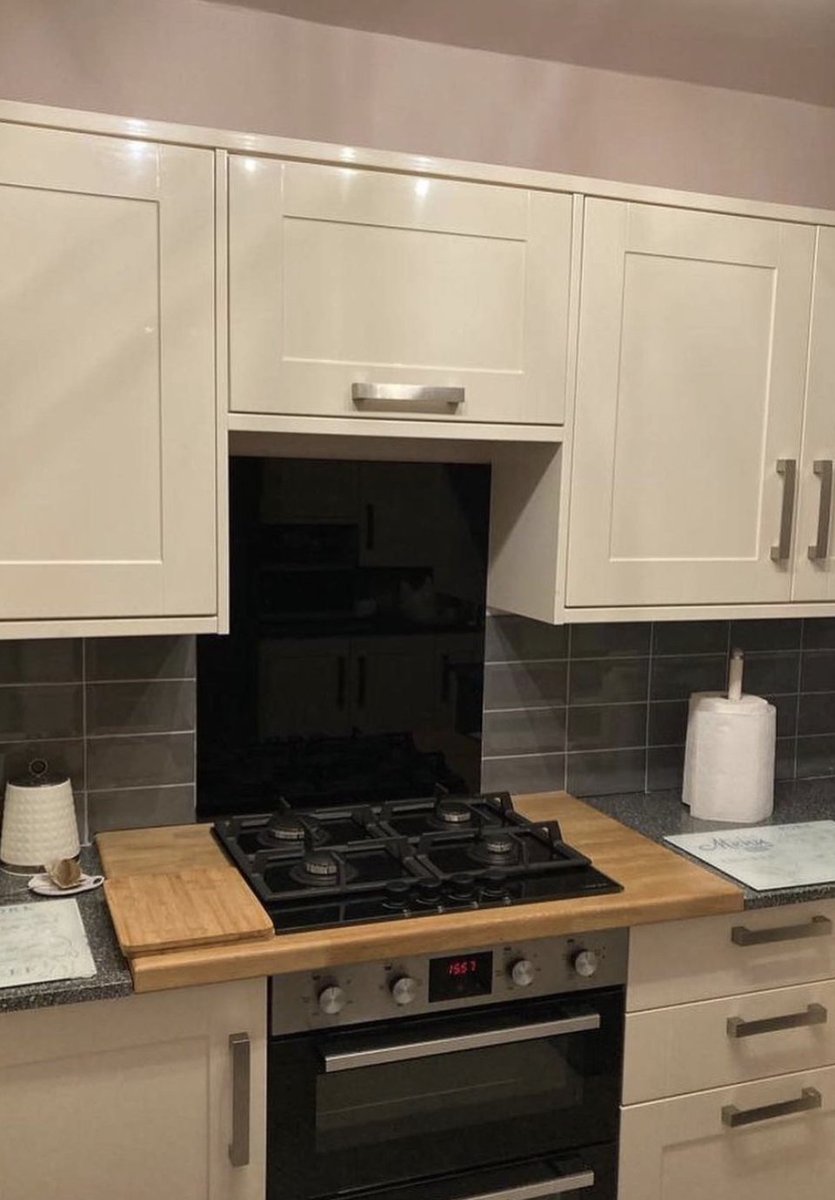 ElmJoiners's tweet photo. Why settle for anything less than perfect when it comes to your kitchen? 🤔 At ELM Joiners and Builders, our kitchen fitters in Glasgow will work with you every step of the way to create your dream kitchen. From design to installation, we've got you covered! 😍👨‍ https://t.co/P9N2PPqXqw