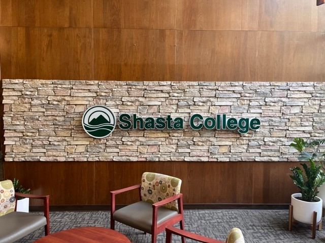 ShastaCollege's tweet photo. The finished product Knights! Come by the 100 building foyer, snap a selfie and share it with us on this post. Extra points for wearing SC Swag!

#scSHINE https://t.co/LfwKZeC8ir