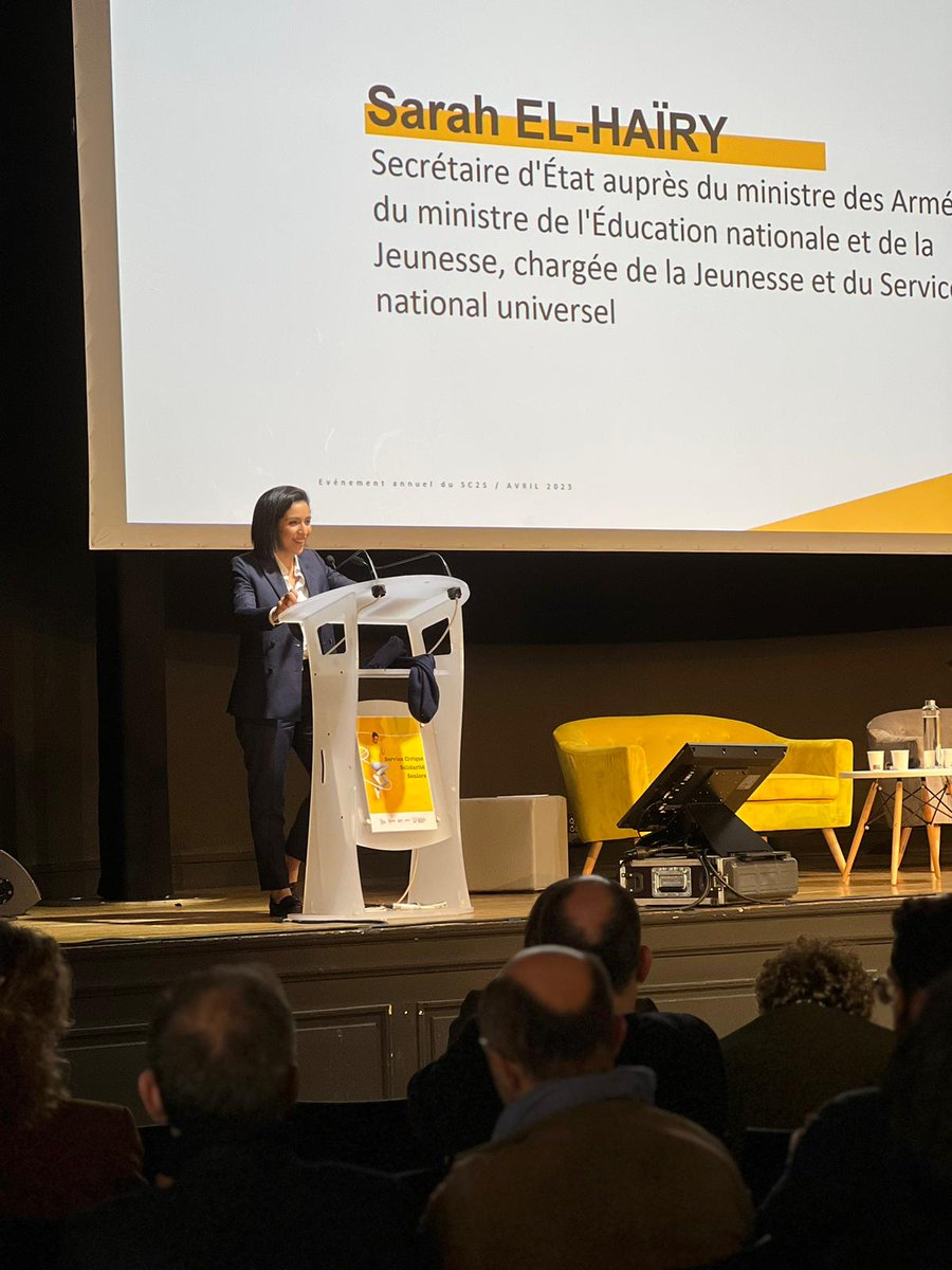 SCS_Seniors's tweet photo. "Faisons en sorte d’universaliser le #ServiceCivique, engagement pris par le Président @EmmanuelMacron : donnons encore plus d’opportunités aux jeunes !" @sarahelhairy https://t.co/aOXliGBtyw