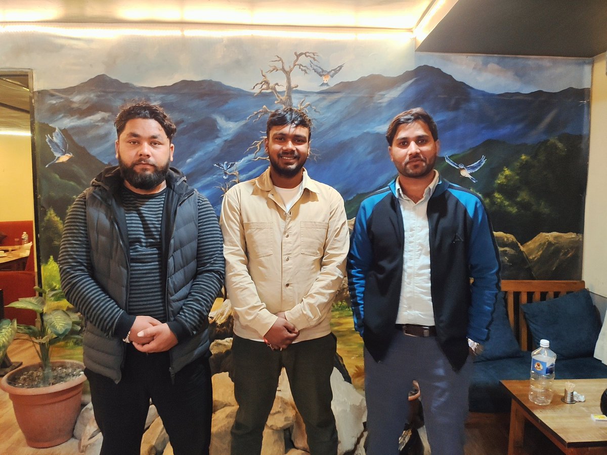 SubashYadavUML's tweet image. अनेरास्ववियु मधेस प्रदेशलाई कसरी प्रभावसाली बनाउने भन्ने बारेमा अनेरास्ववियुका केन्द्रिय कमिटी सदस्य दाइहरु संग छलफल गर्दै ।❣️✊