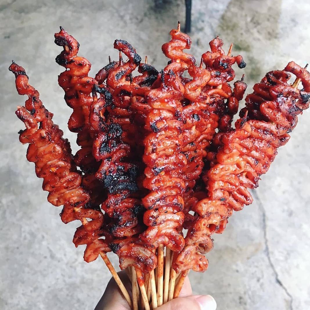 iteyoupone's tweet image. isaw 🤤