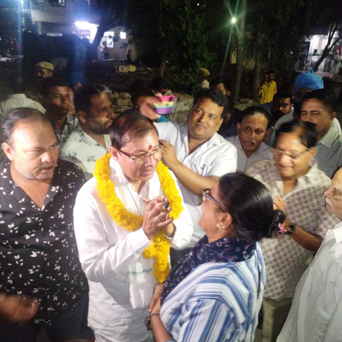 कोटा में हाथ से हाथ जोड़ो अभियान,आज शाम को वार्ड नंबर 50 कमला उद्यान कुन्हाड़ी में।
<a href="/AmitdhariwalInc/">Amit Dhariwal</a> <a href="/ashokgehlot51/">Ashok Gehlot</a> <a href="/RahulGandhi/">Rahul Gandhi</a> <a href="/priyankagandhi/">Priyanka Gandhi Vadra</a> <a href="/INCRajasthan/">Rajasthan PCC</a> <a href="/INCIndia/">Congress</a>