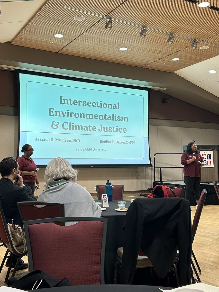Raise your hand if one of your favorite activities is listening to <a href="/jessicamurfree/">Dr. Jessica Murfree</a> and <a href="/Bnika_Charrise/">Dr. BCharrise</a> speak about intersectionality and climate justice in sport 🙋‍♀️
