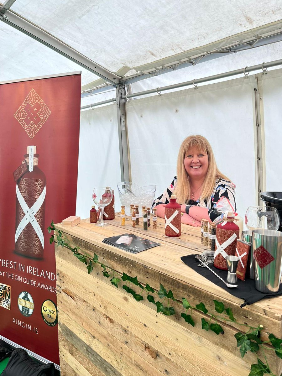 ahascraghspirit's tweet photo. Ahascragh Distillers on tour ✈️ We had a wonderful weekend showcasing our spirits at Whisky Live London and woke up in sunny Florida for WSWA Access Live.

Looking forward to meeting you all. #IrishWhiskey #AhascraghDistillery #WSWA #AccessLive https://t.co/tsVniSQYAD
