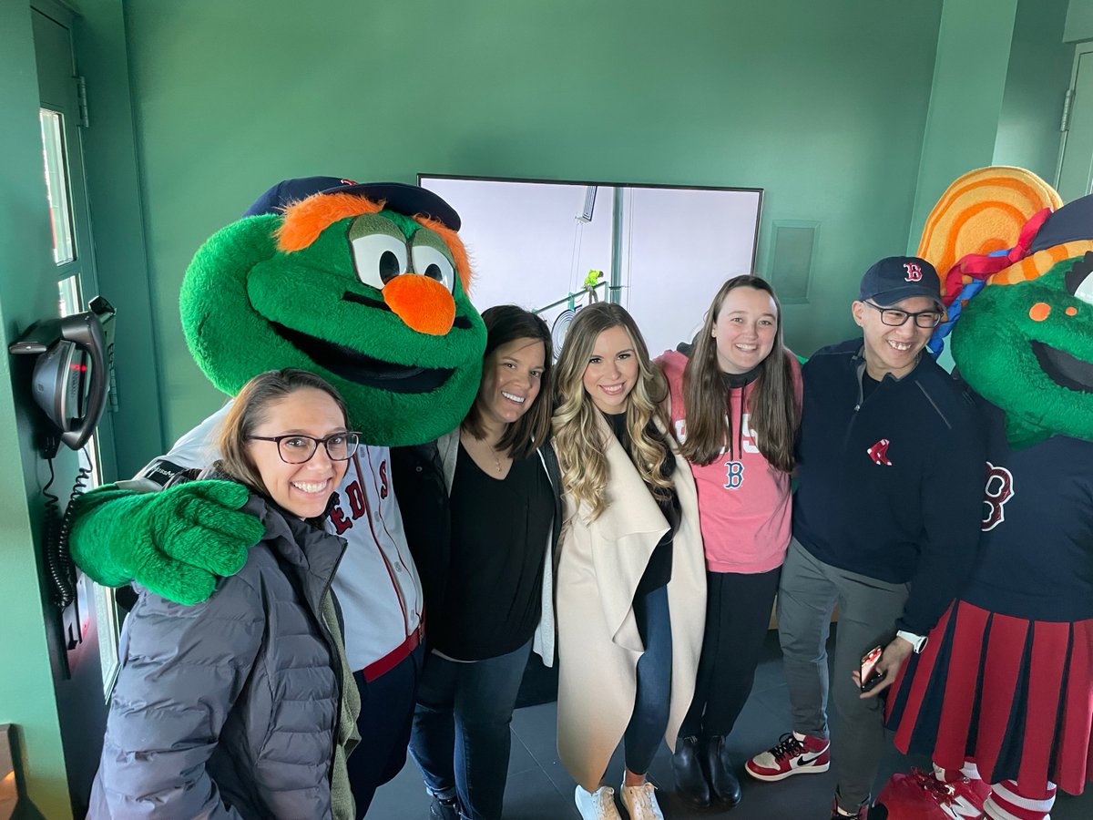 OneSourceV's tweet image. The OSV team had a blast at the Red Sox Opening Day last Thursday. Thank you to Workday and our customers who joined the afternoon of fun! 

#WorkdayPartner #CustomerAppreciation #RedSox #MLB