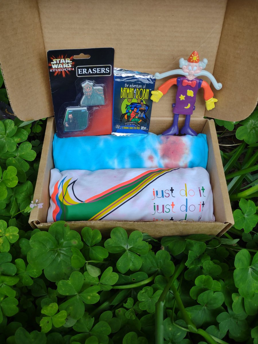Jerk_Martin's tweet photo. 🚨 INTRODUCING 🚨
tie dye shirt mystery boxes
2 random shirts in your size + other misc goodies- shipped to you for $40

message me and let me know what size, preferred sleeve length, colors, etc, and I'll send you a box you're sure to love

I accept Paypal, cashapp, and Venmo https://t.co/Ut2ctXUkZq