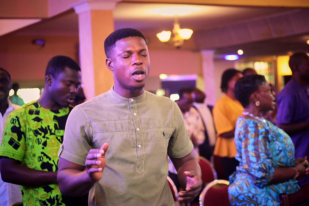 ICGCNungua's tweet photo. "We know that Christ, being raised from the dead, will never die again; death no longer has dominion over him” ~ Romans 6:9
Celebrating the triumphant entry of our Lord Jesus Christ🌴🌴🌴
#palmsundayservice
#EasterCelebration
#SundaysAtICGC
#WeAreICGC https://t.co/BuGqjdg0nU